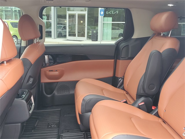 2025 Kia Carnival SX Prestige photo 13