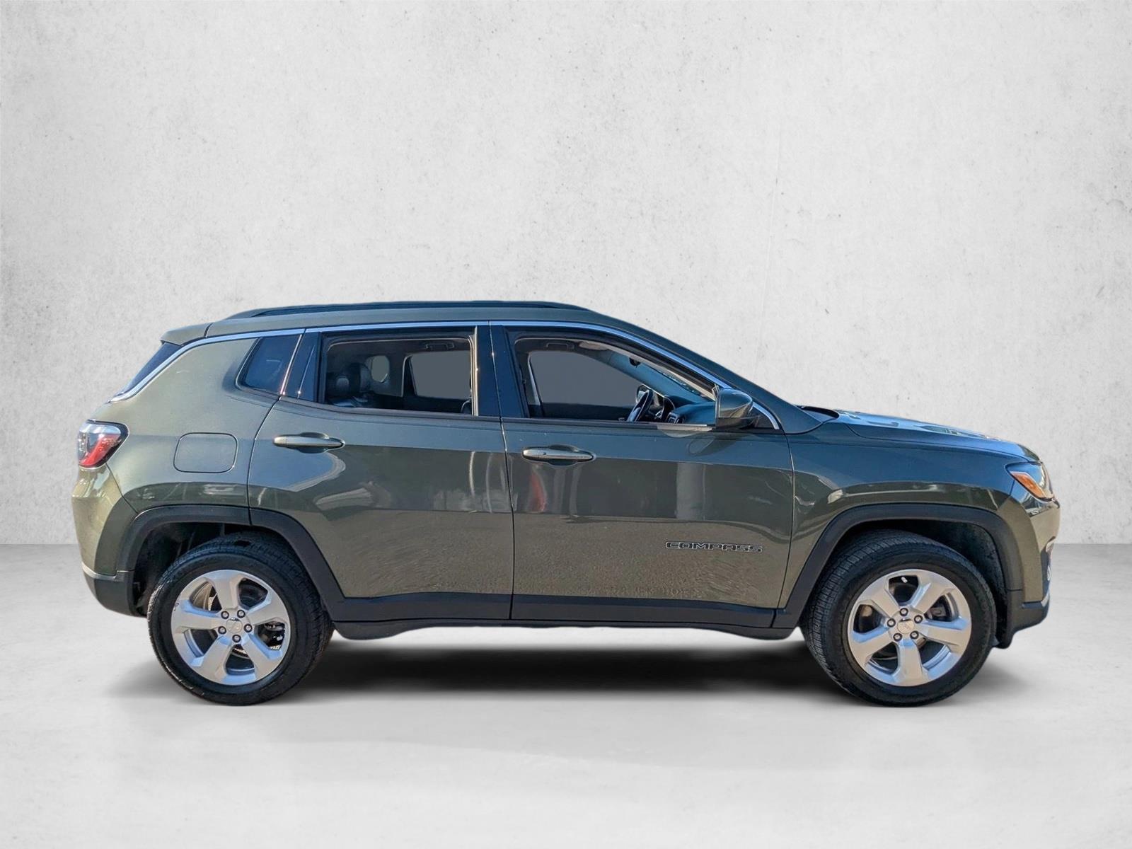 2018 Jeep Compass Latitude photo 4