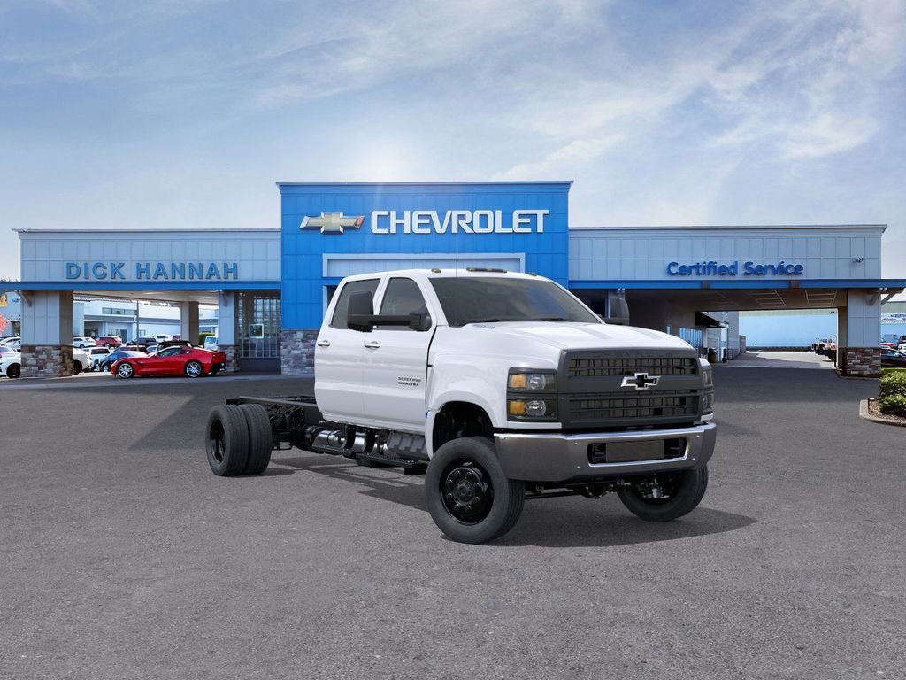 2025 Chevrolet Silverado 4500 Medium Duty Chassis Cab Work Truck's photo