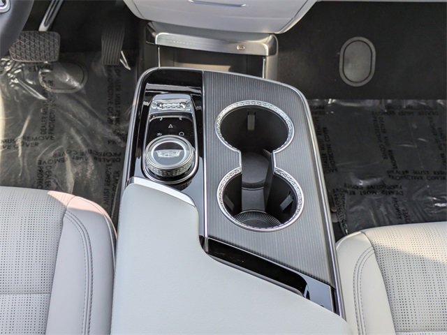 2025 Cadillac Lyriq Luxury photo 19