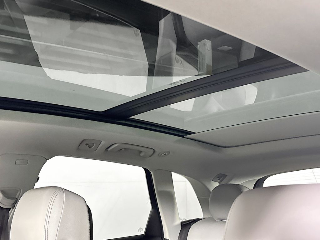 2022 Audi Q5 45 S line Premium photo 13