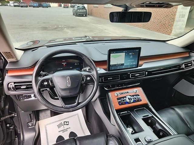 2020 Lincoln Aviator Grand Touring photo 3
