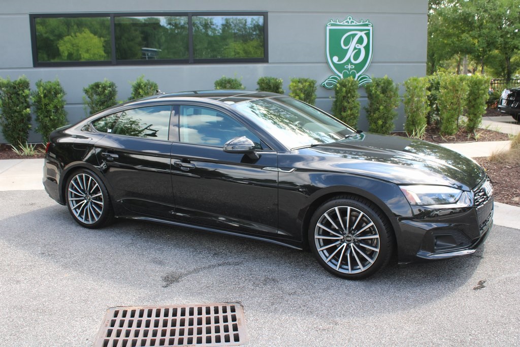 2022 Audi A5 Premium Plus 40 TFSI Quattro photo 2