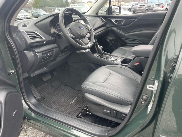 2023 Subaru Forester Touring photo 19