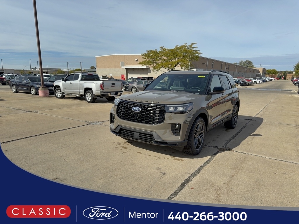 2026 Ford Explorer ST-LINE's photo