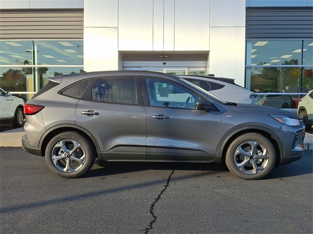 2026 Ford Escape ST-Line's photo