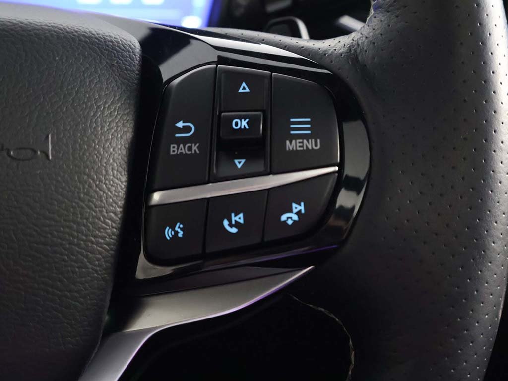 2022 Ford Explorer ST photo 40