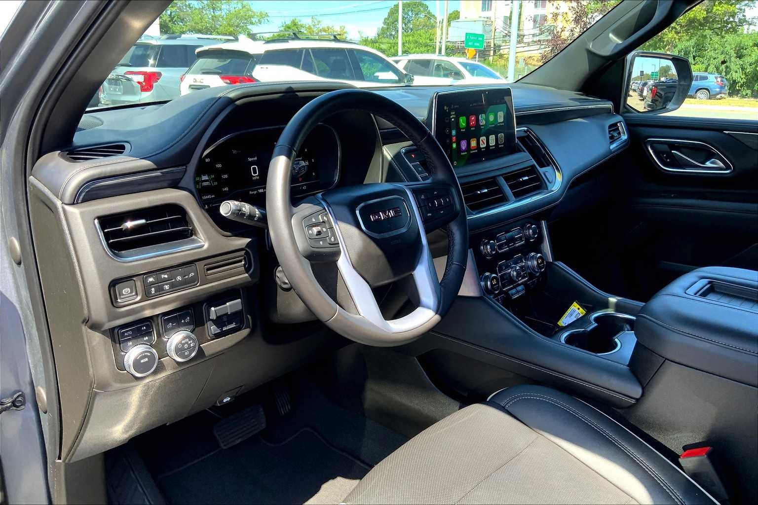 2022 Gmc Yukon XL SLT photo 15