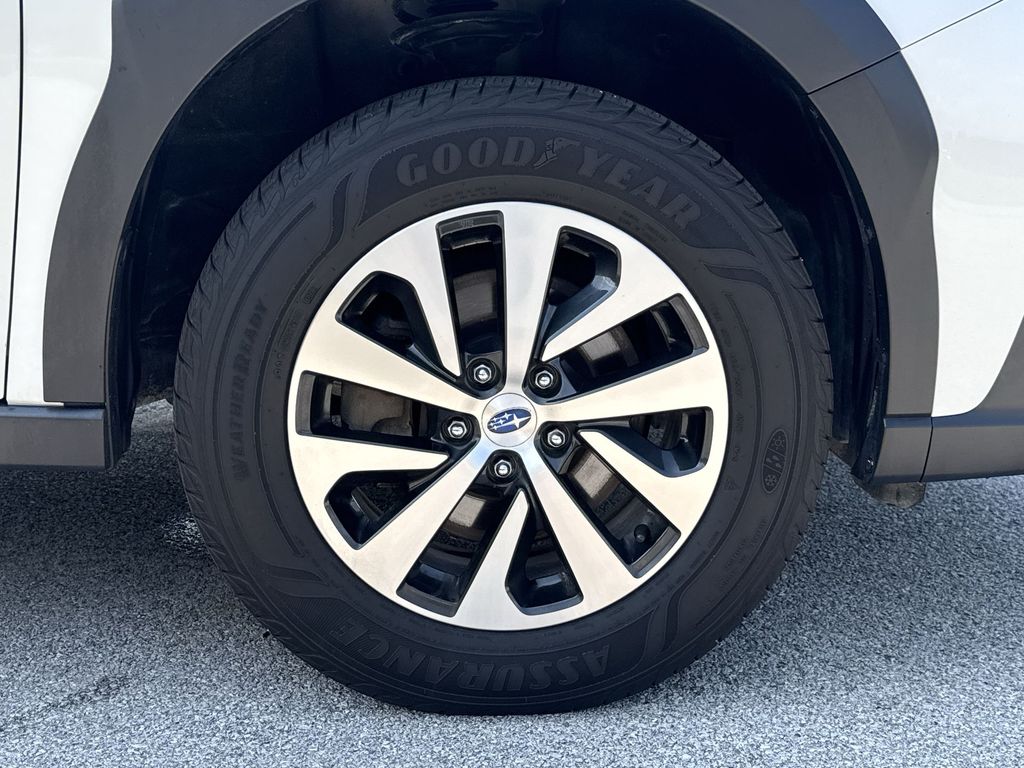 2023 Subaru Outback Premium photo 17