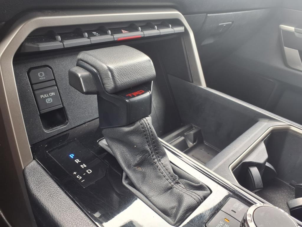 2022 Toyota Tundra SR5 photo 12