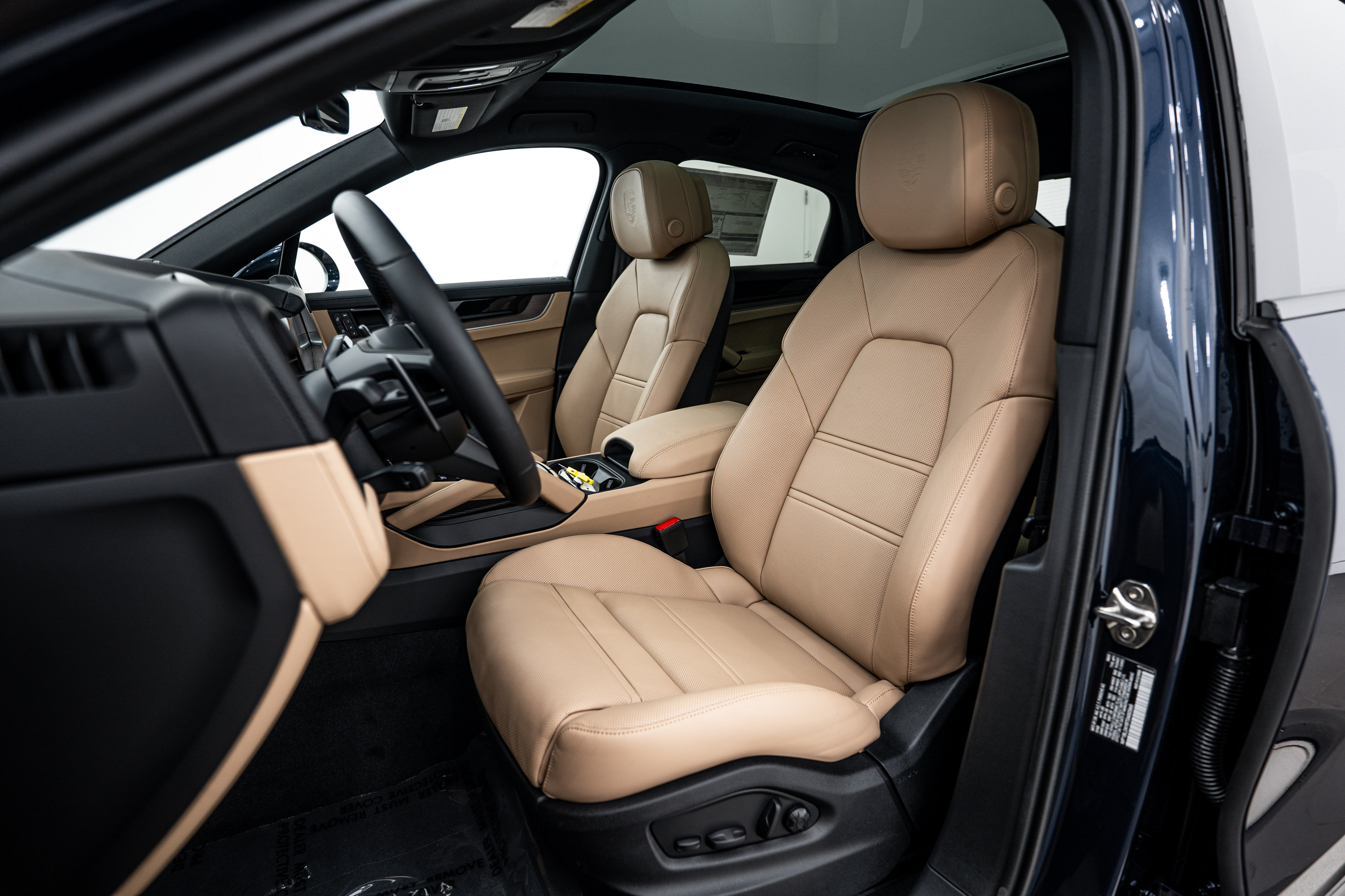 2026 Porsche Cayenne S Coupe photo 4