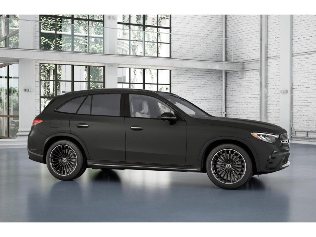 2026 Mercedes Benz GLC 300 photo 13