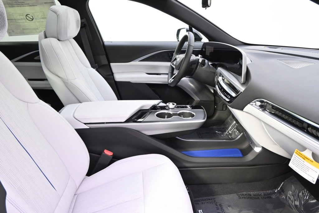 2025 Cadillac Lyriq Sport photo 16