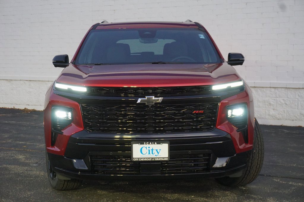 2026 Chevrolet Traverse RS photo 2