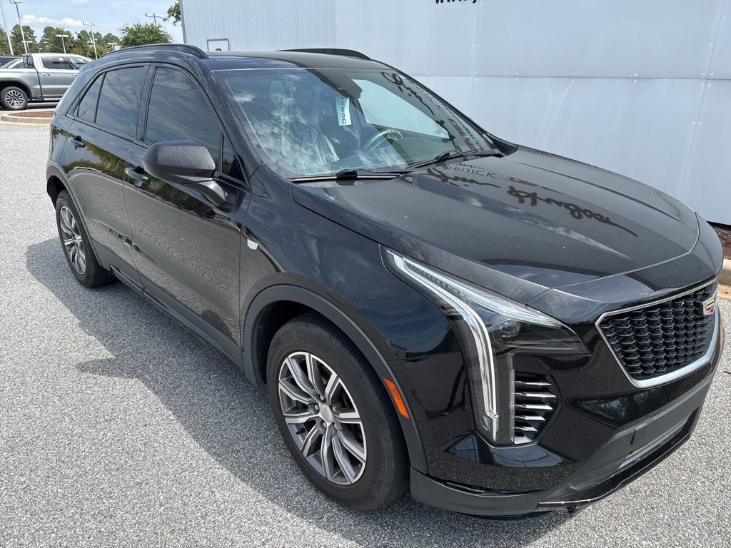 2019 Cadillac XT4 Sport photo 2