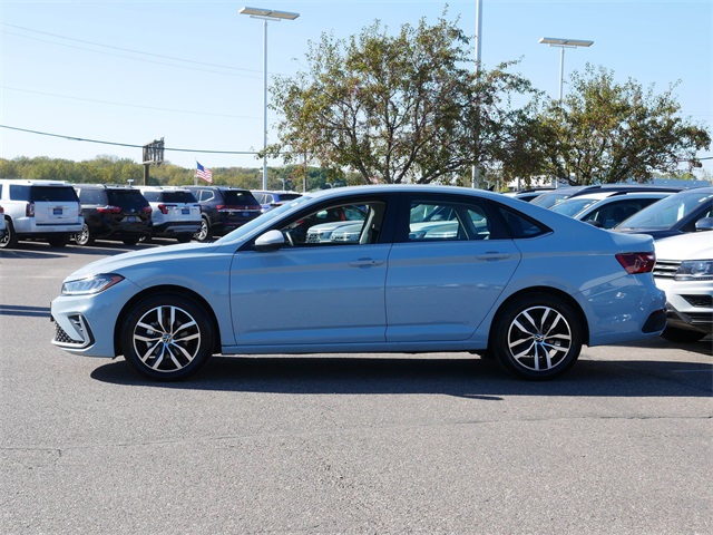 2025 Volkswagen Jetta 1.5T SE photo 4