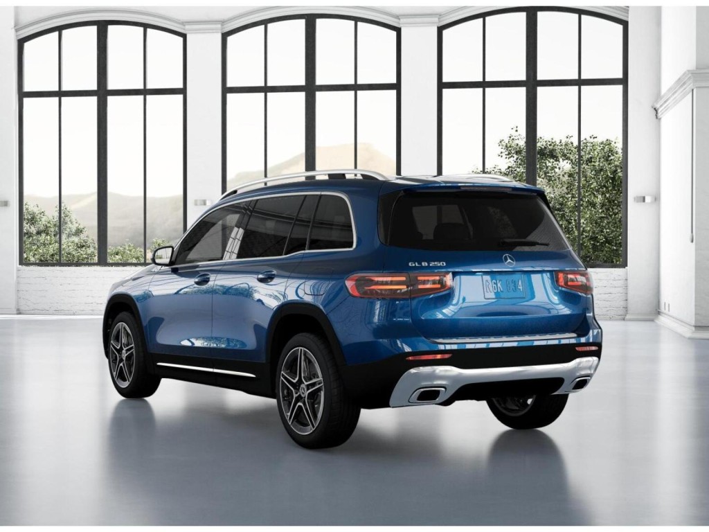 2026 Mercedes Benz GLB 250 photo 27