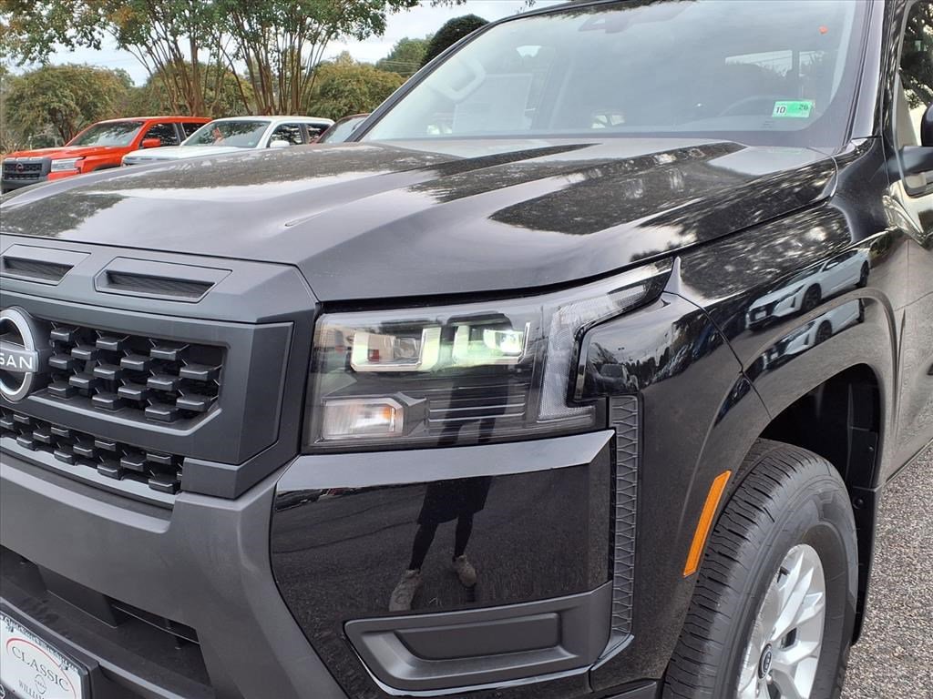 2026 Nissan Frontier S photo 3