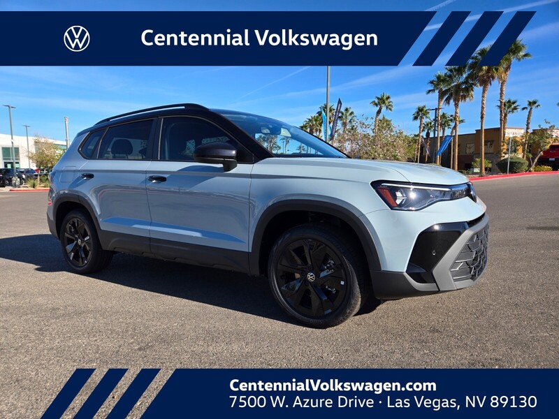 2026 Volkswagen Taos SE Black's photo