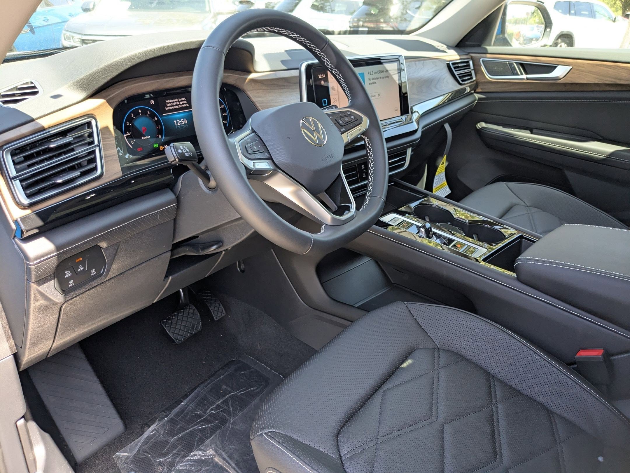 2026 Volkswagen Atlas SE Technology photo 4