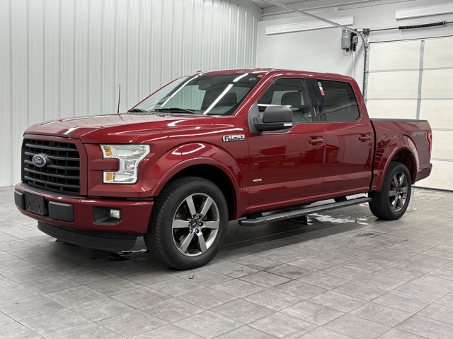 2015 Ford F-150 XLT photo 4