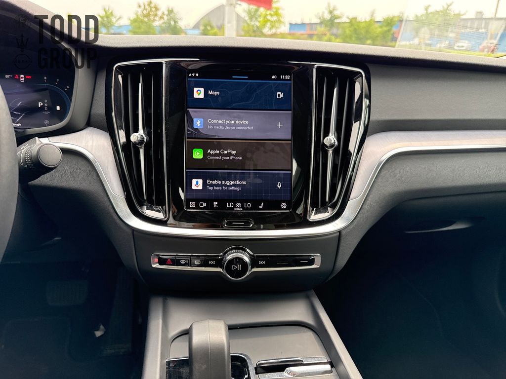 2025 Volvo S60 B5 AWD Core photo 17