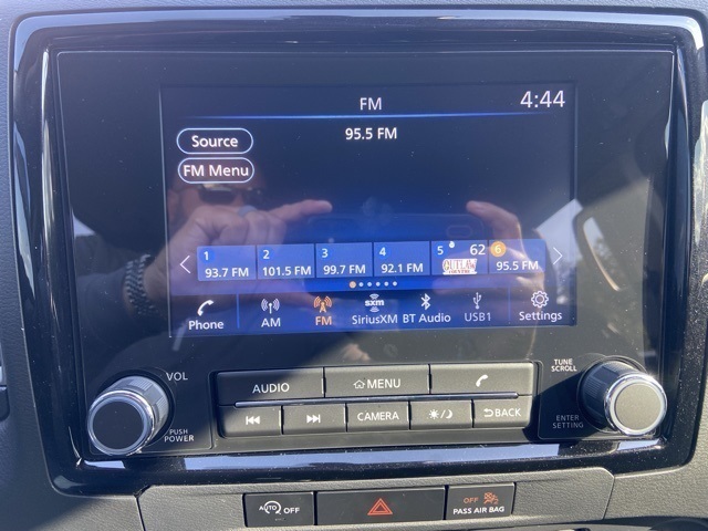 2024 Nissan Frontier SV Crew Cab photo 13