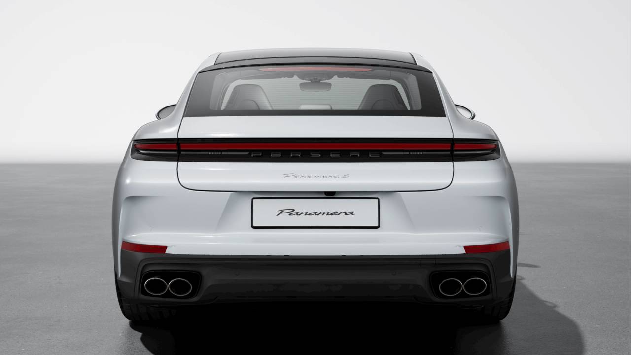 2026 Porsche Panamera 4 photo 4