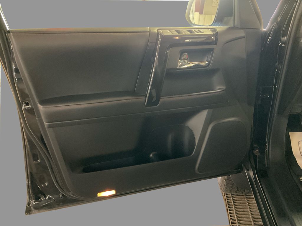 2024 Toyota 4Runner TRD Pro photo 17