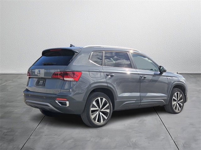 2022 Volkswagen Taos SE photo 4