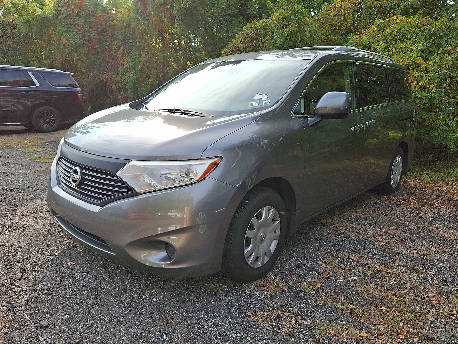 2015 Nissan Quest S photo 2