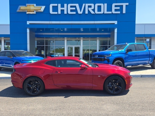 2021 Chevrolet Camaro 1LT photo 3