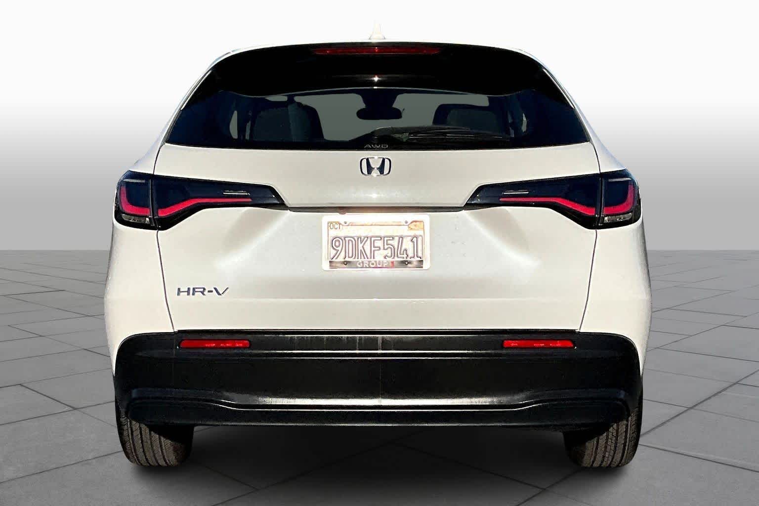 2023 Honda HR-V LX photo 2