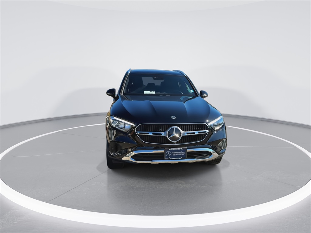 2025 Mercedes Benz GLC 300 4MATIC photo 3