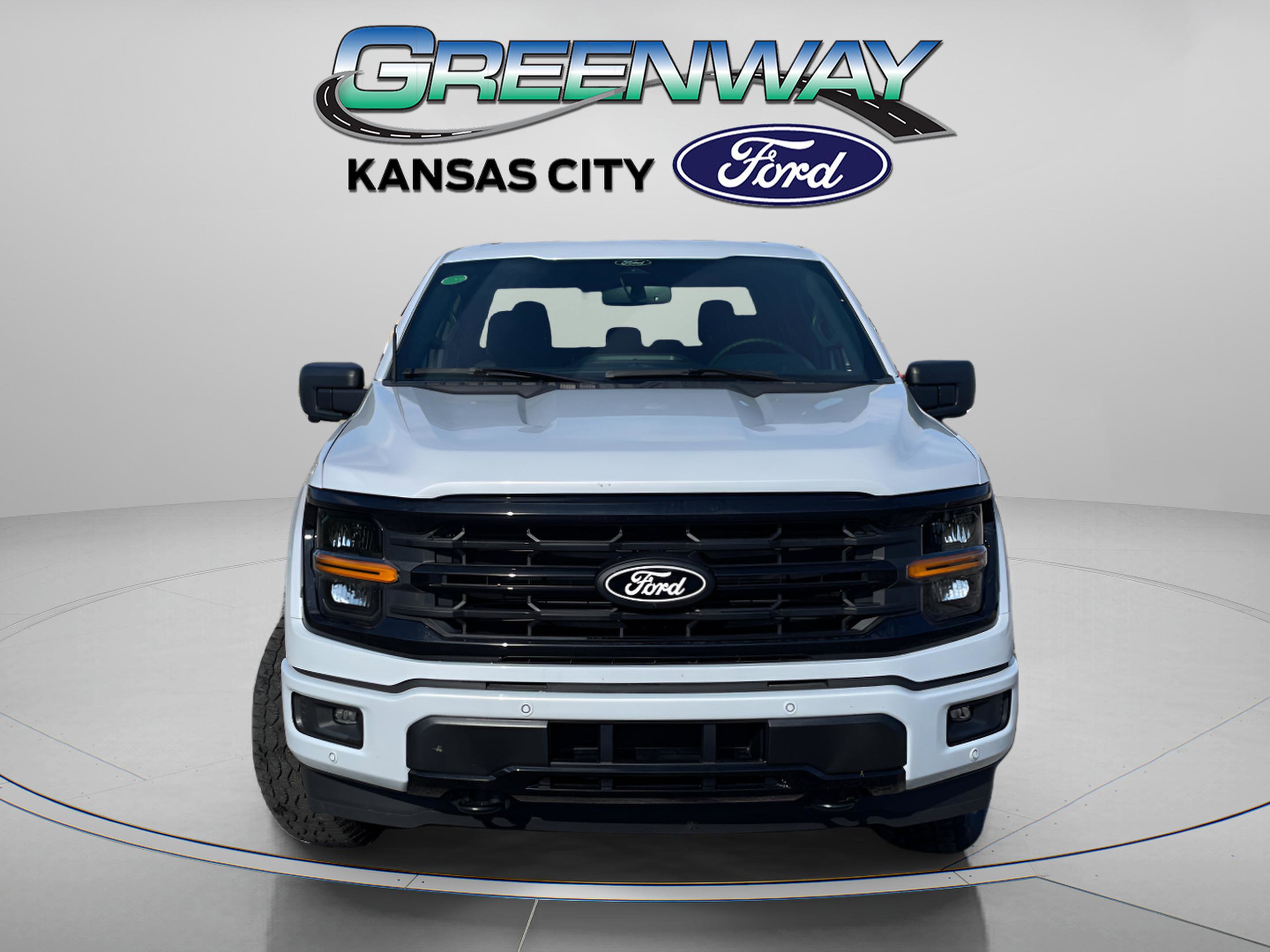 2025 Ford F-150 XLT photo 2