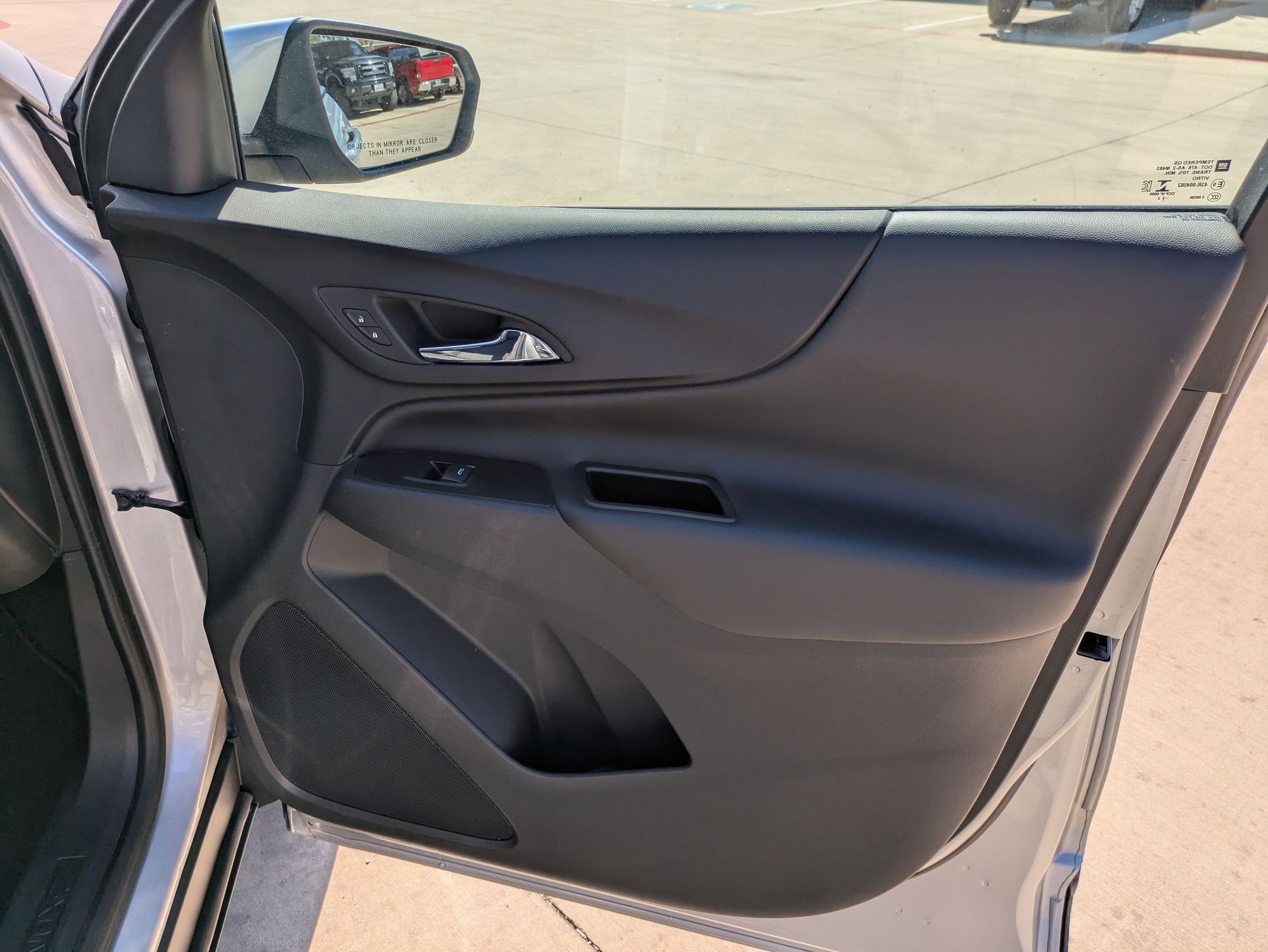 2022 Chevrolet Equinox LT photo 28