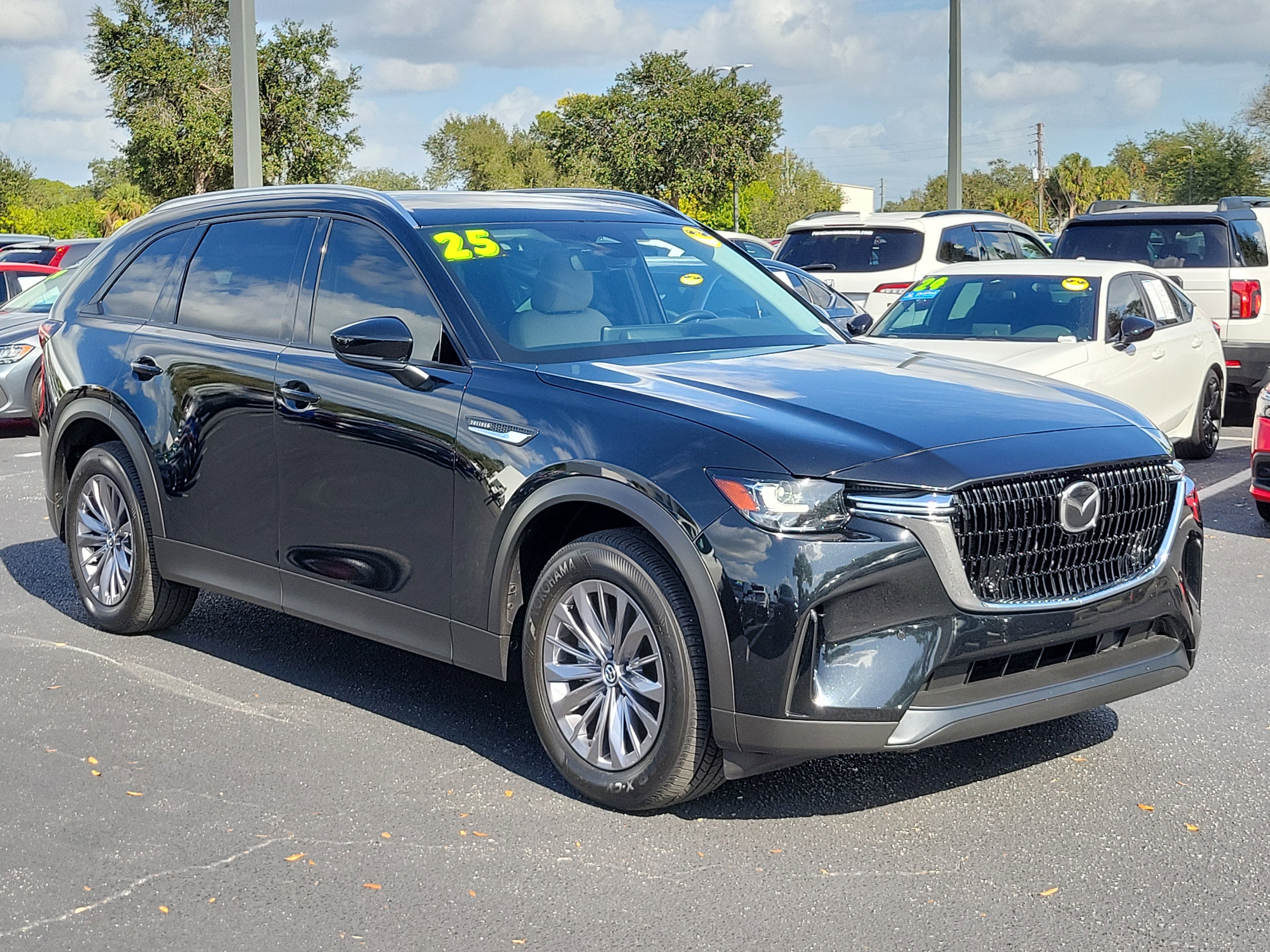 2025 Mazda CX-90 Preferred Package's photo