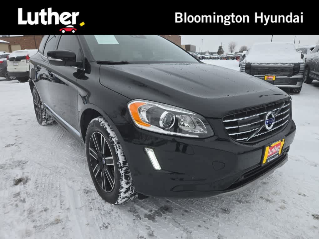 2016 Volvo XC60 T6 Platinum's photo