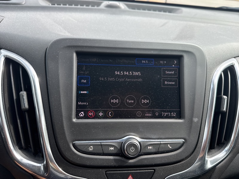 2021 Chevrolet Equinox LT photo 11
