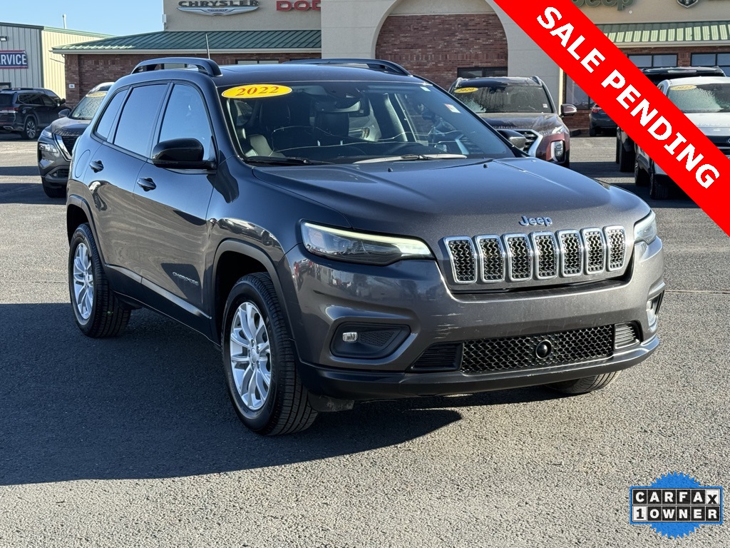 2022 Jeep Cherokee Latitude Lux's photo