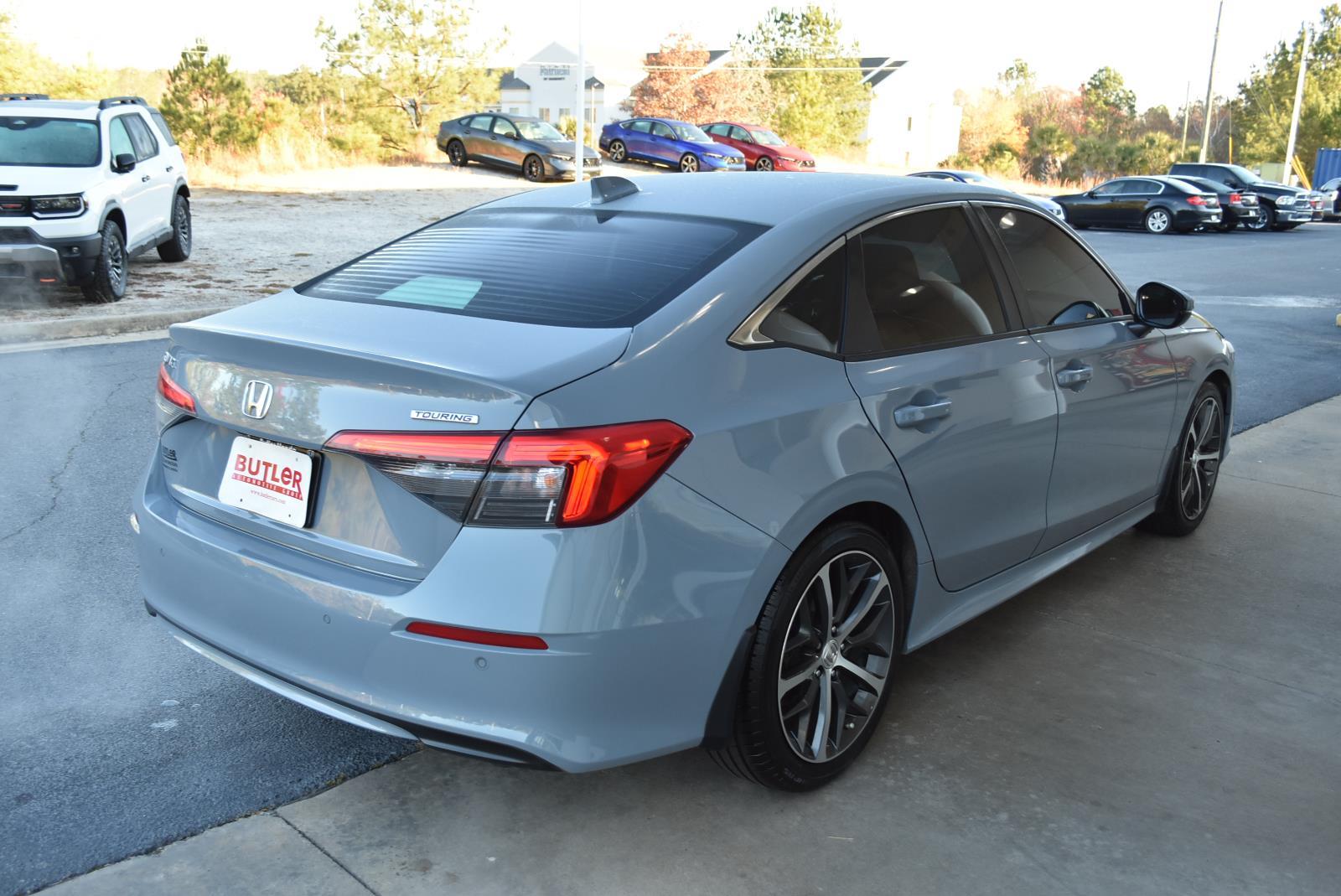 2024 Honda Civic Touring photo 4