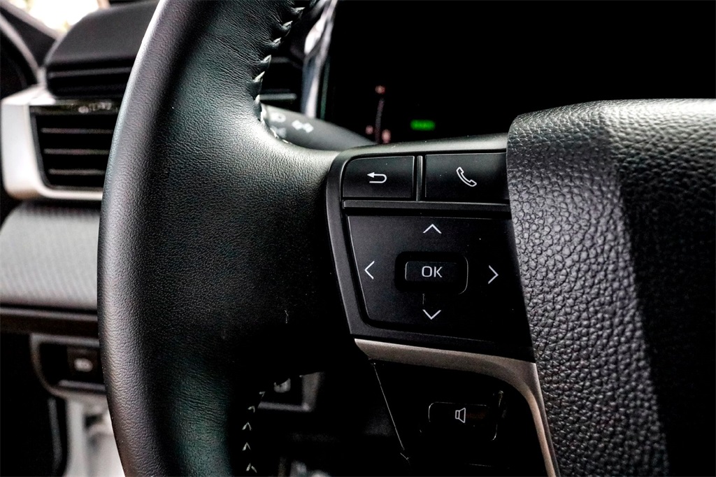 2025 Toyota Camry LE photo 15
