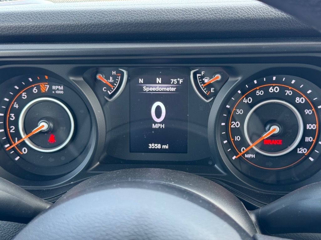 2024 Jeep Gladiator Sport photo 18
