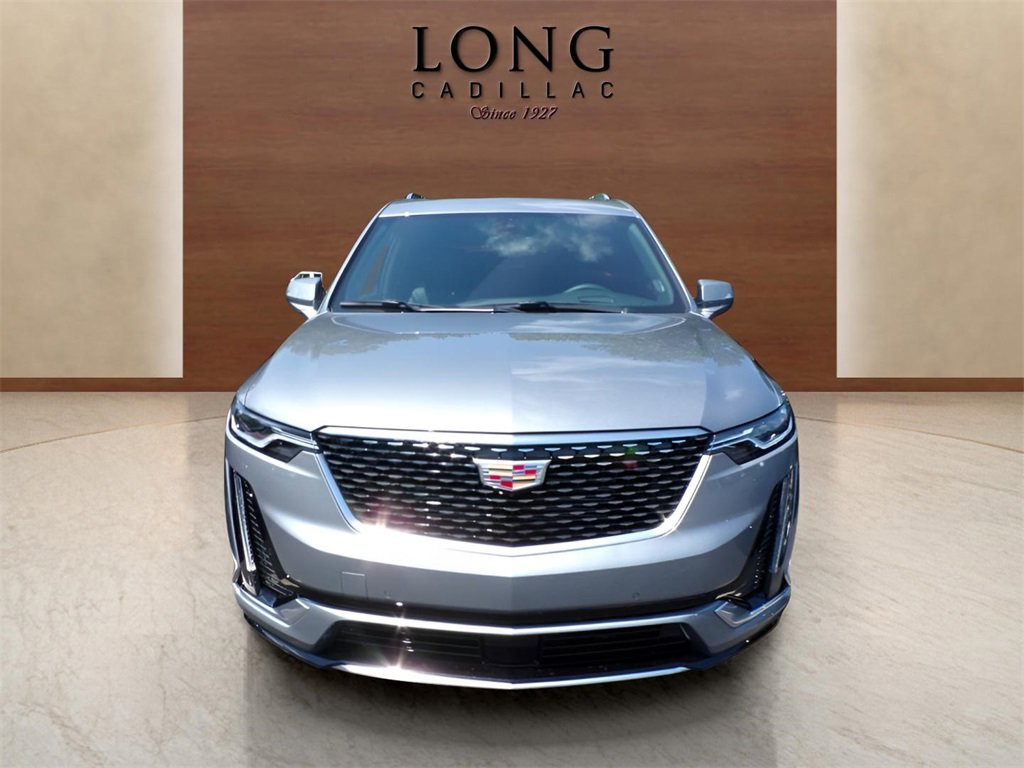 2025 Cadillac XT6 Premium Luxury photo 2