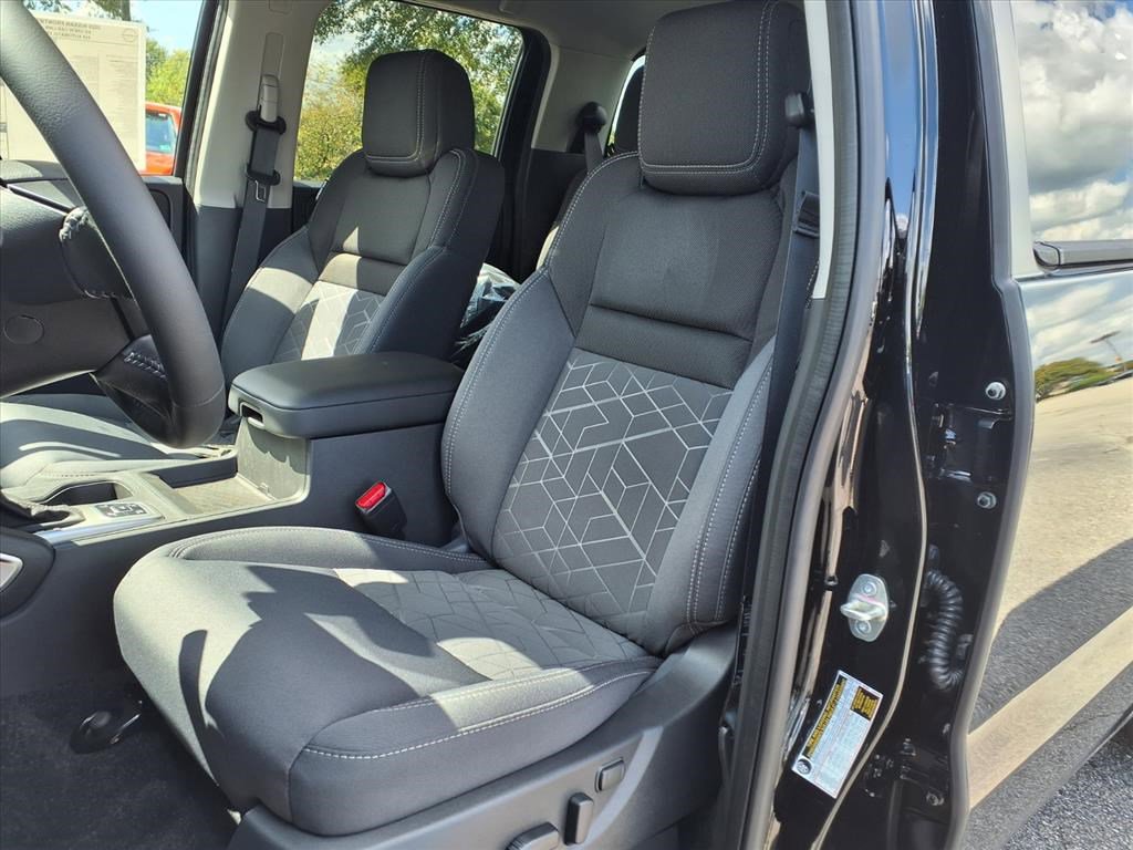 2026 Nissan Frontier Crew Cab SV photo 12