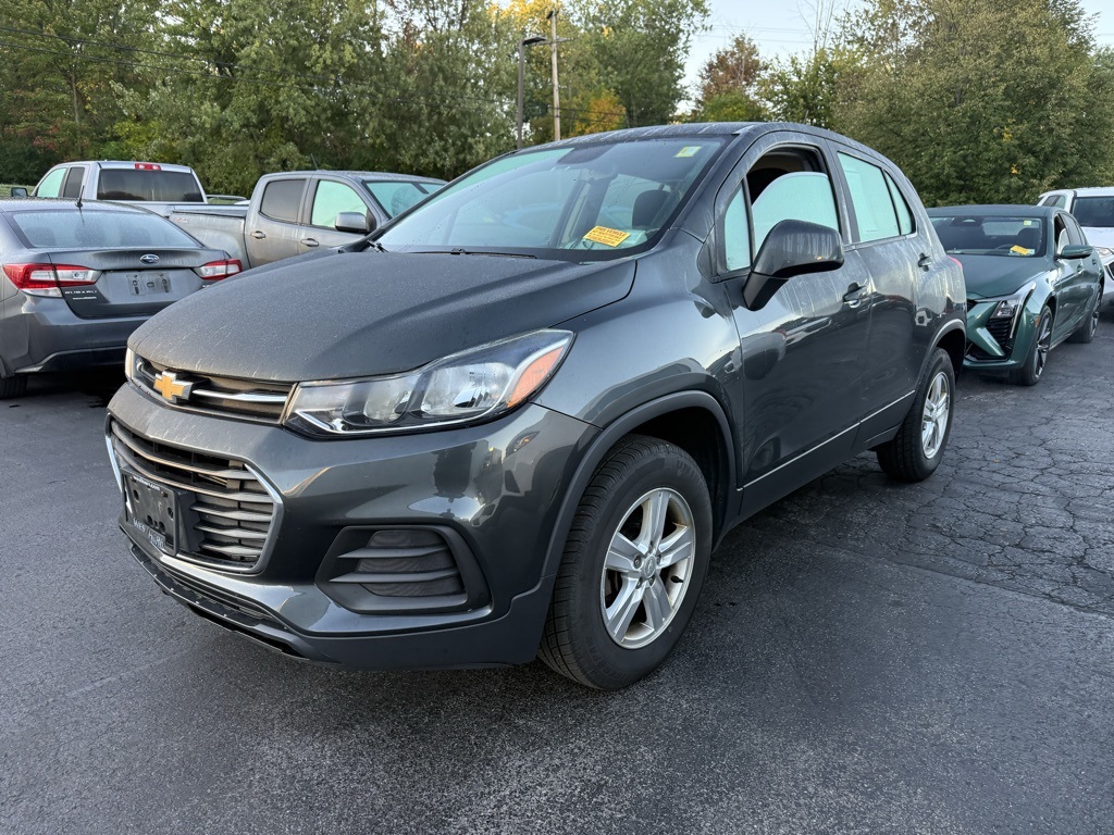 2020 Chevrolet Trax LS photo 4