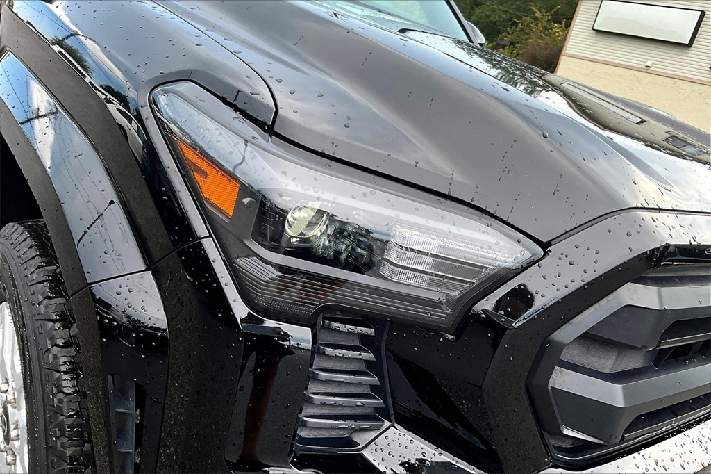 2024 Toyota Tacoma SR5 photo 30