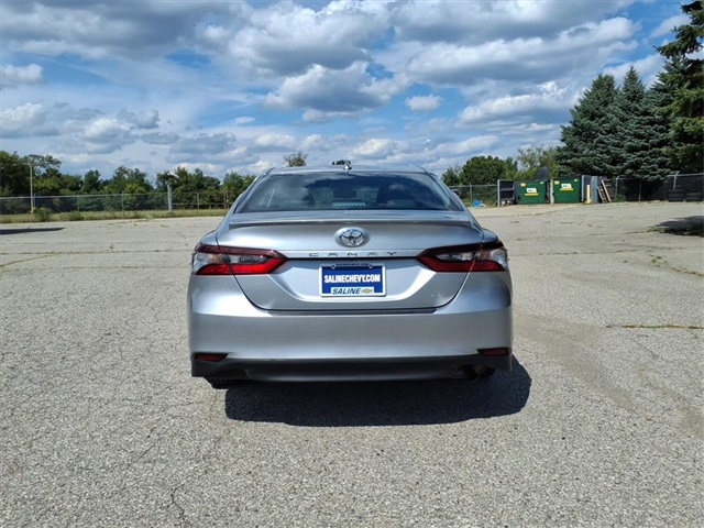 2023 Toyota Camry LE photo 6