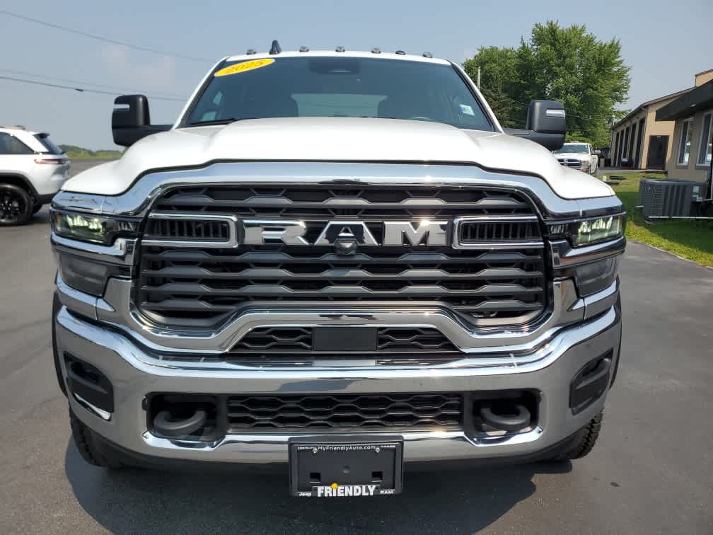 2025 Ram 5500 Tradesman photo 8