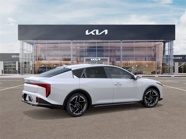2025 Kia K4 GT-Line photo 6
